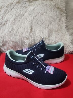 Skechers Summits Navy Slip-On Athletic Sneakers with White Sole